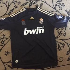 Meet your Posher, Leonel